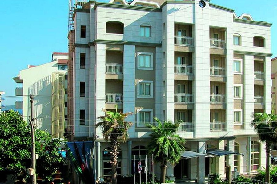 Almena Hotel