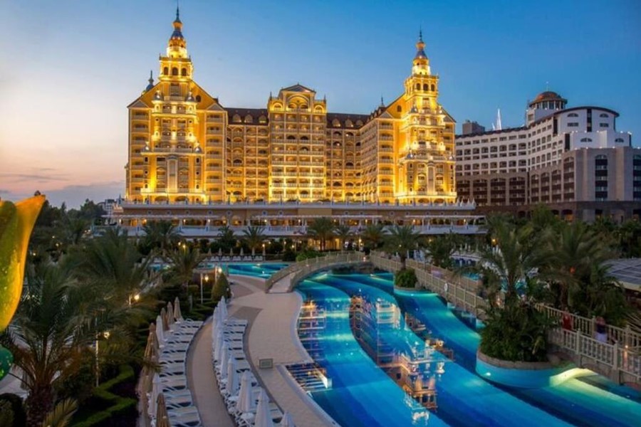Royal Holiday Palace