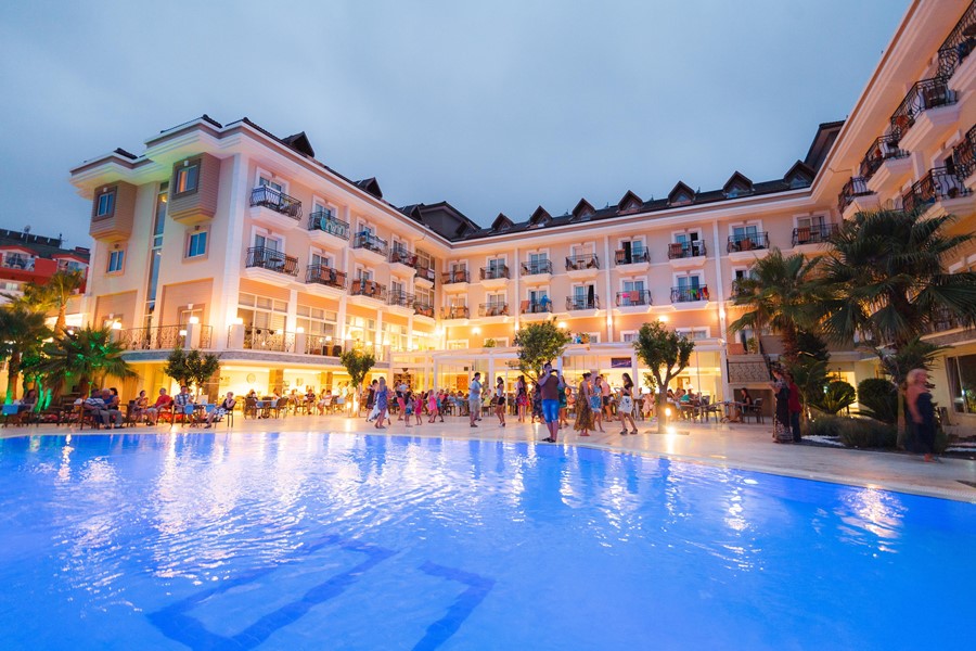 Loceanica Beach Resort