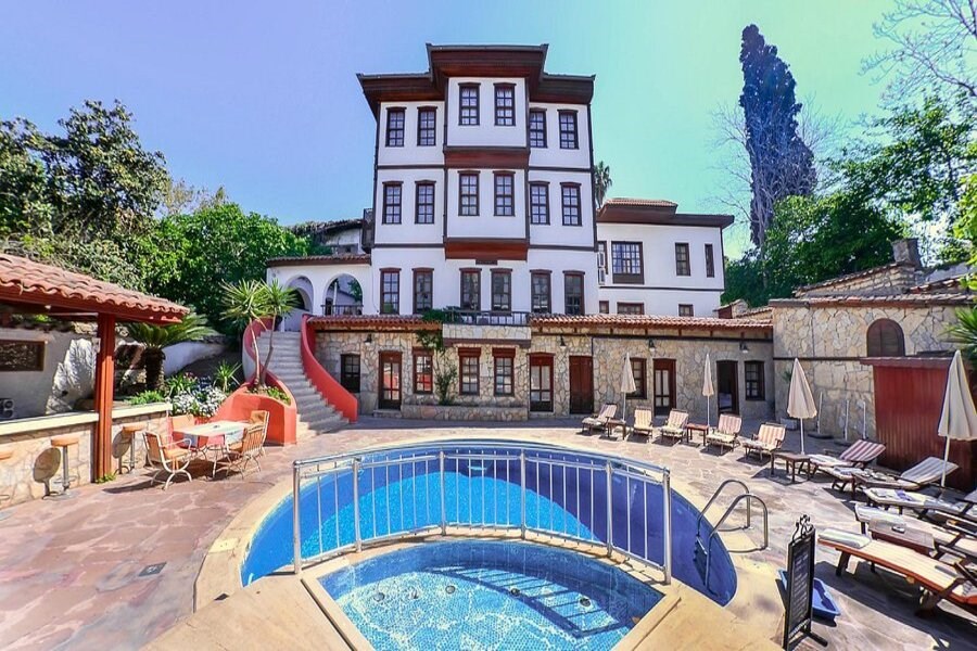 Las Palmeras Hotel