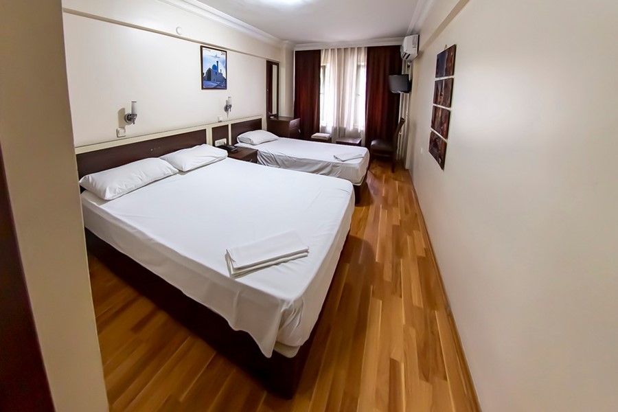 Grand Mark Hotel
