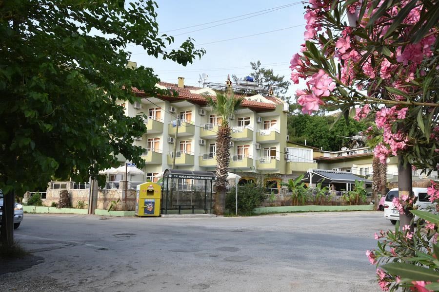 Anerissa Hotel