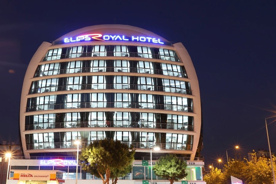 Elips Royal Hotel