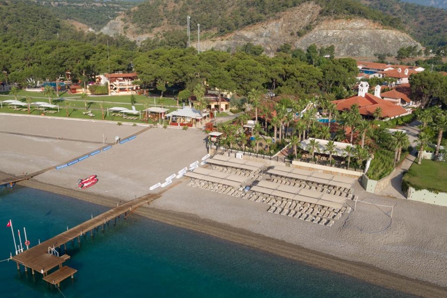 Club Akman Beach
