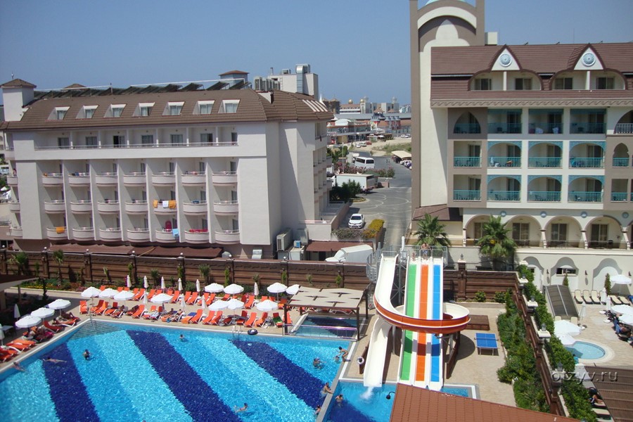 Dream World Resort & Spa