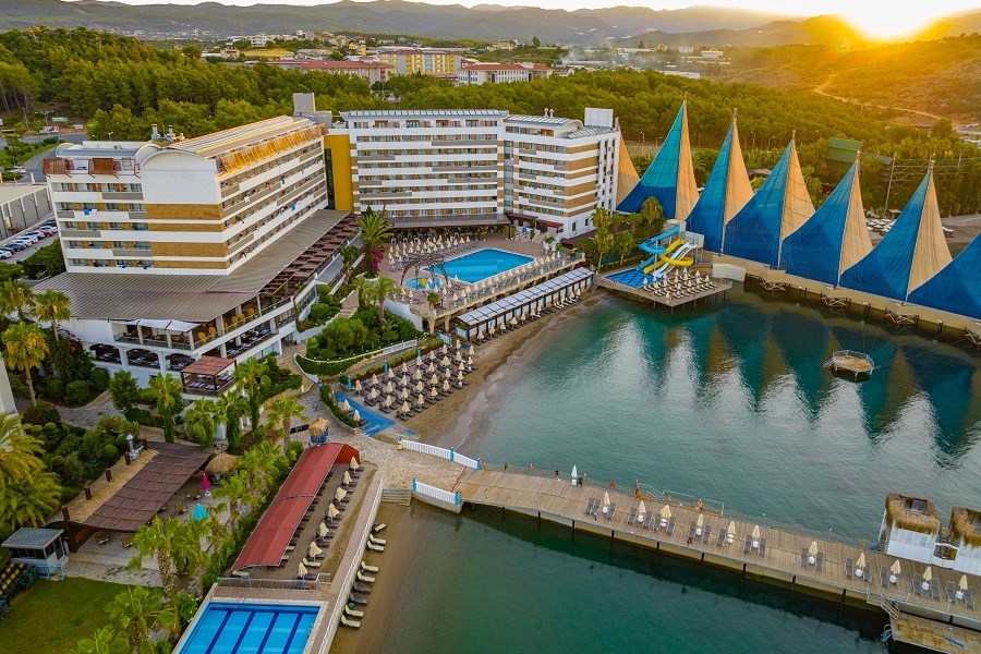 Adin Beach Hotel