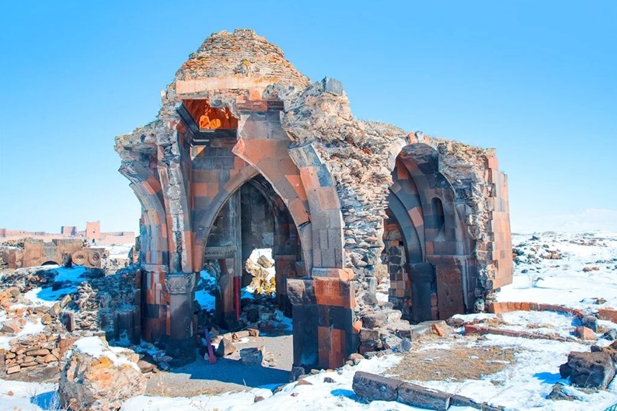 İzmir Çıkışlı Turistik Doğu Ekspresi Sun Express Ile Kars Turu 2 Gece Otel 1 Gece Tren Konaklamalı Ankara Kars Yönü Sevgililer Günü Özel