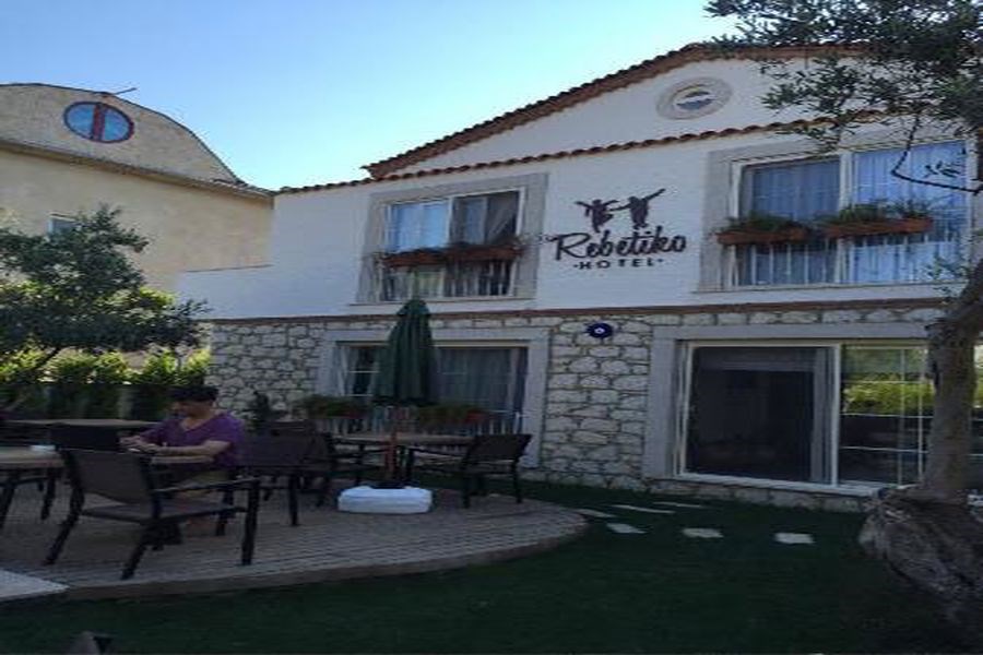Alaçatı Otel Rebetiko