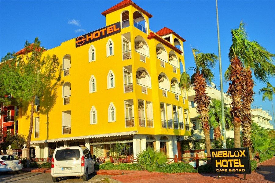 Nebilüx Hotel