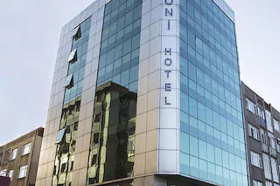 Akoni Hotel