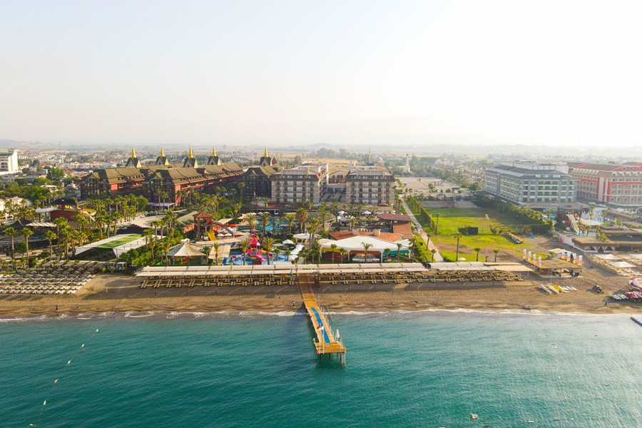 Crystal Family Resort & SPA