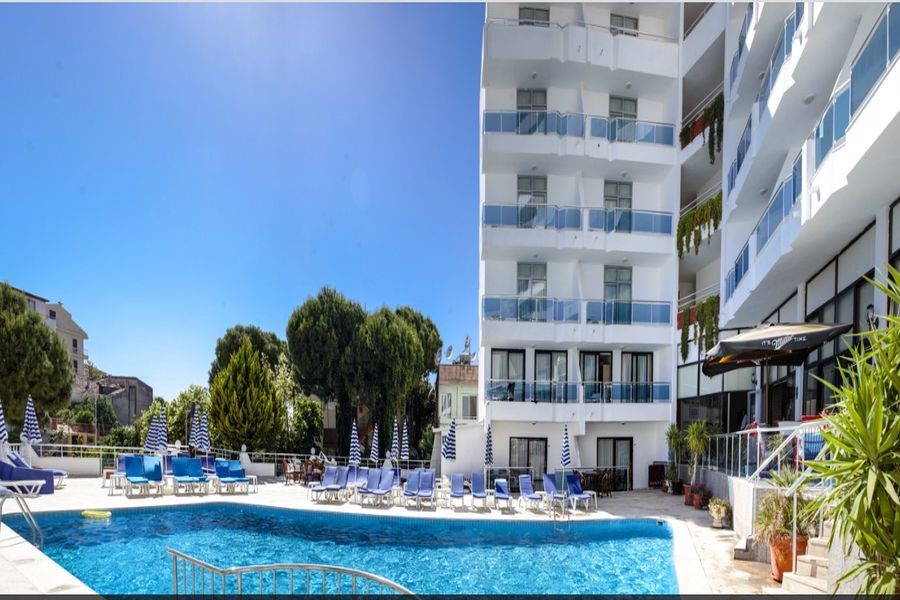 Ponz Boutique Hotel