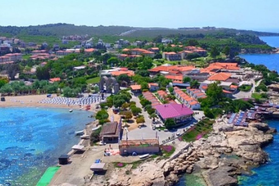 Maya Bistro Hotel Beach