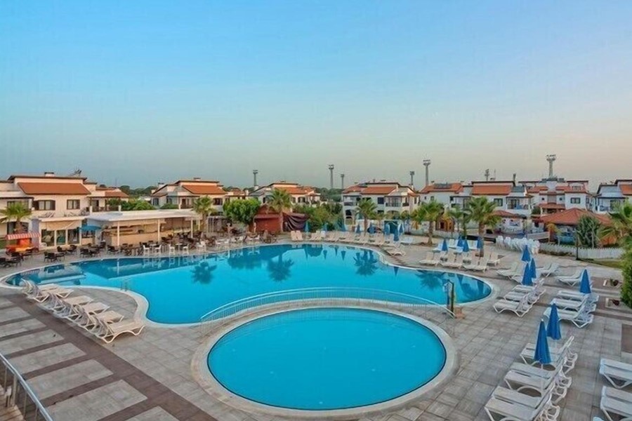 Larissa River Garden Hotel