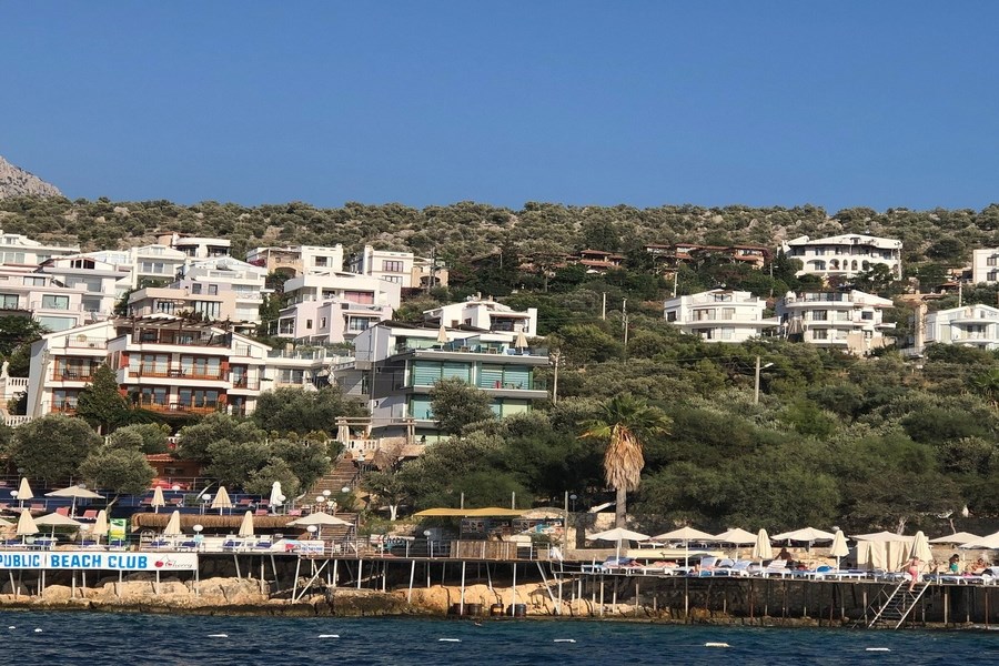Cherry Suites Beach